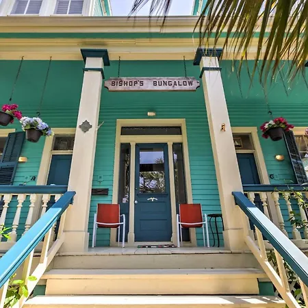 Historic Galveston Apartment - 1 Mi To The Strand!